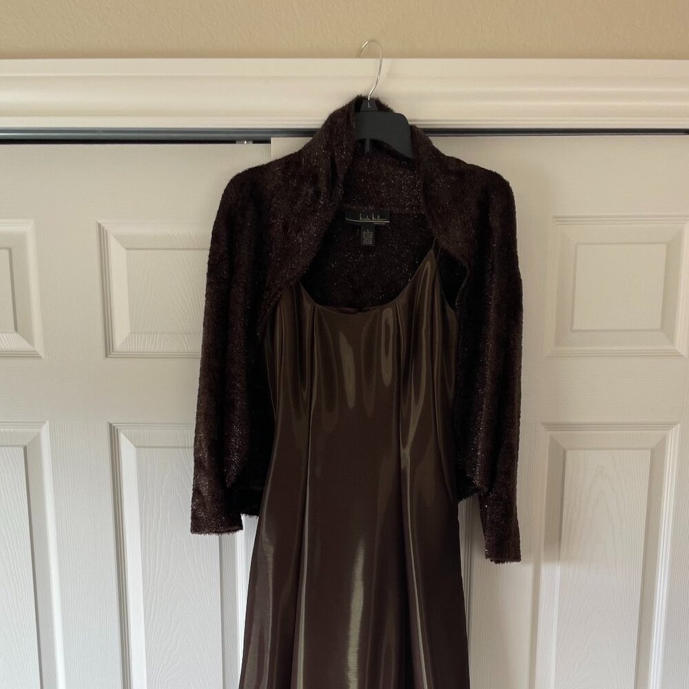 Dark Brown Evening Dress with Long-Sleeved Shawl
